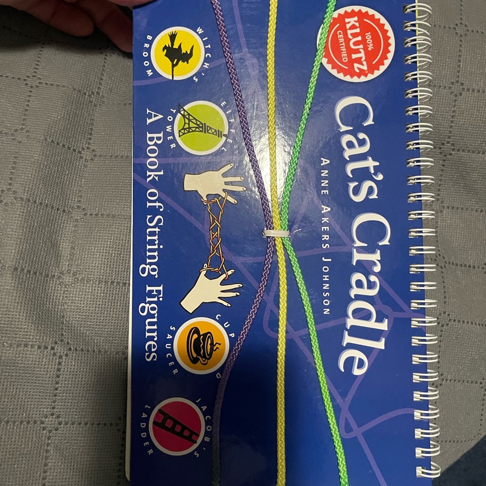 Klutz Cats Cradle Book with String- NEW